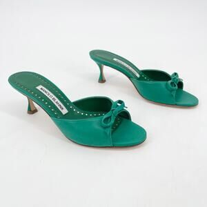 Manolo Blahnik Green Leather Pertinanu Bow Detail Kitten Heel Mules IT 36.5